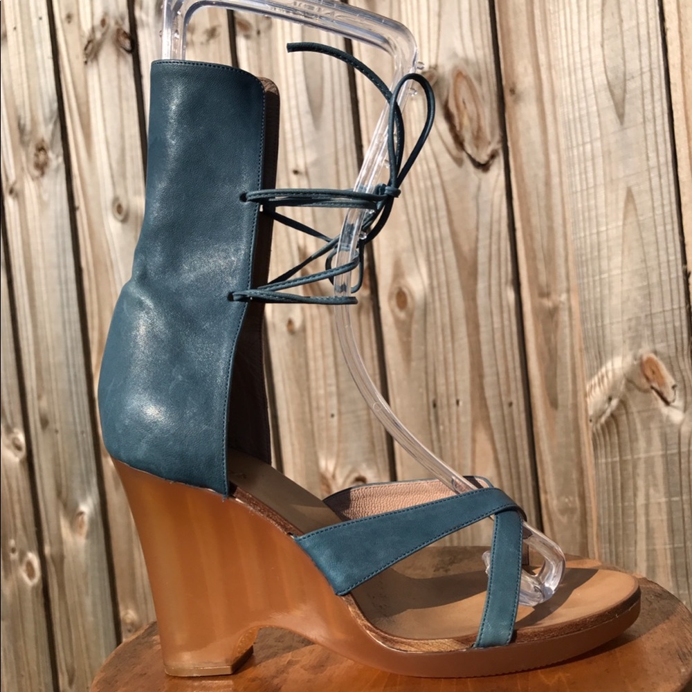 Chloe Blue Leather Strappy Wedge Heels Size 6